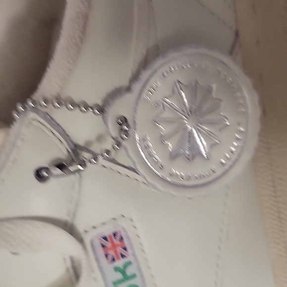 Women's Reebok Running Shoe The Athlete's Shoe Size US 11 White - Picture 10 of 10